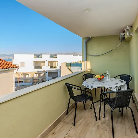 Mahnet Apartamento Vir