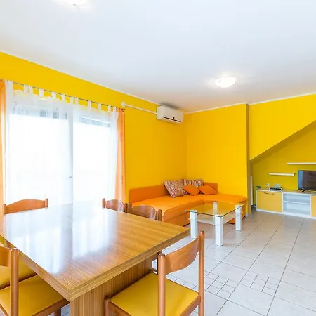Apartment Mahnet *