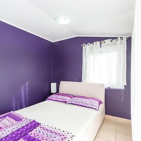 Apartment Mahnet Vir